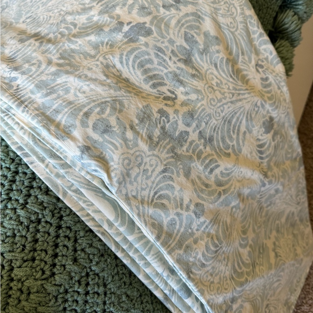 Pottery Barn King Duvet with 2 Pick Stitch King Pillow Shams